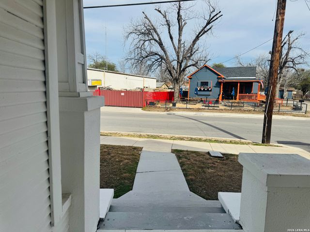 4219 S Presa, San Antonio, TX 78223