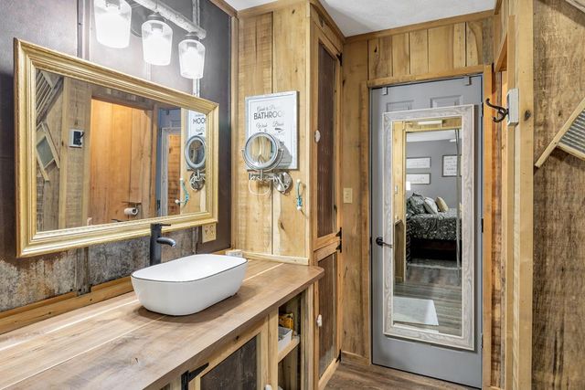 12084 Johnson Mill Rd, Crofton, KY 42217