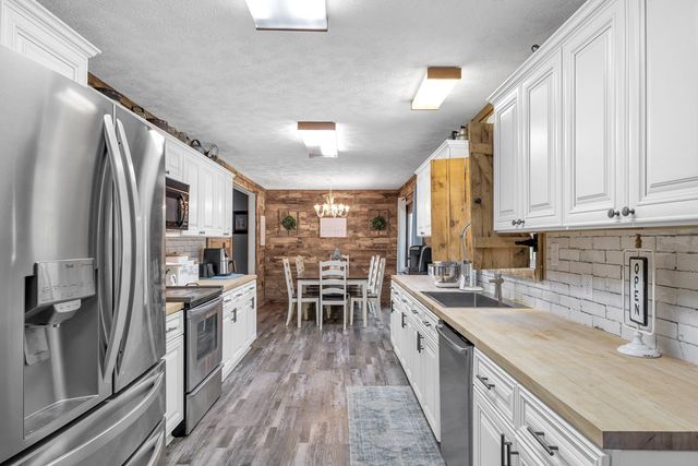 12084 Johnson Mill Rd, Crofton, KY 42217