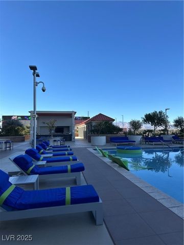 200 West Sahara Avenue 1711, Las Vegas, NV 89102