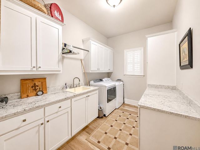 25661 Wax Rd, Denham Springs, LA 70726