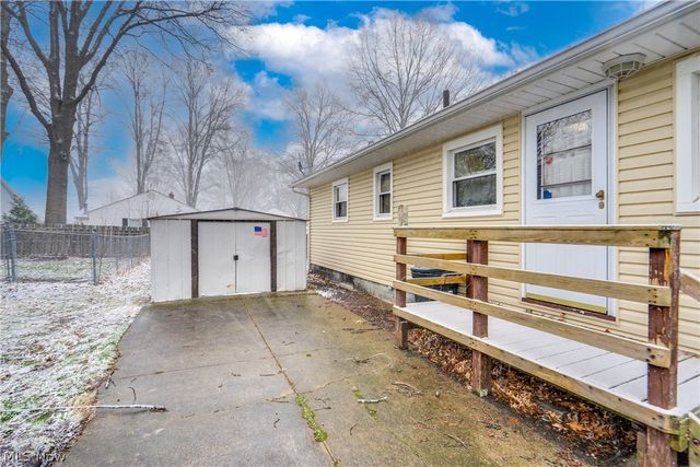 73 Kline Avenue, Mogadore, OH 44260