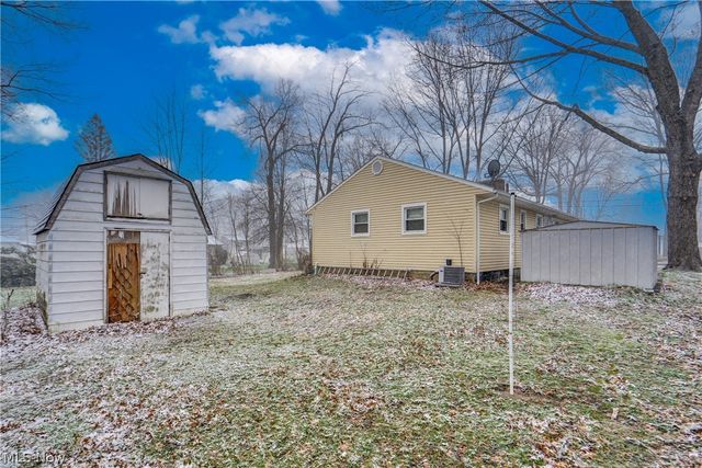 73 Kline Avenue, Mogadore, OH 44260