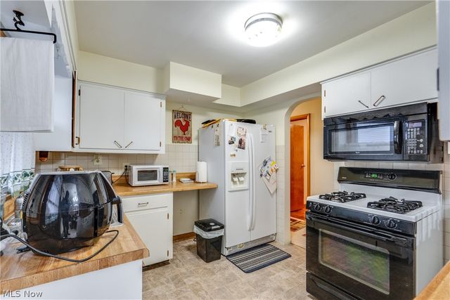 73 Kline Avenue, Mogadore, OH 44260