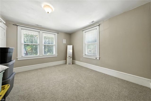 52 Alleghany Rd, Hampton, VA 23661
