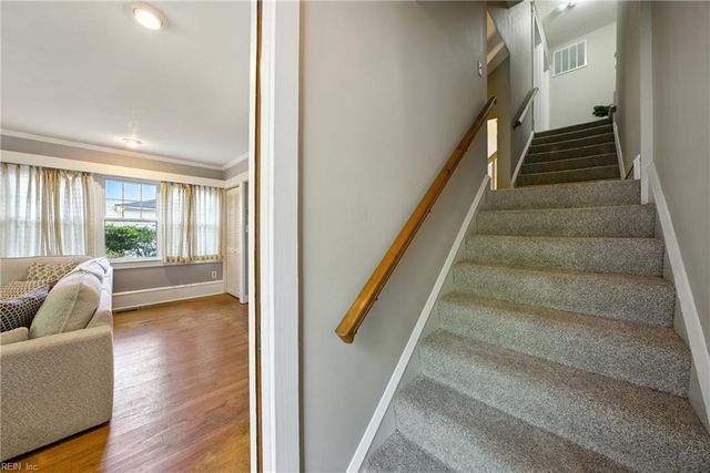 52 Alleghany Rd, Hampton, VA 23661