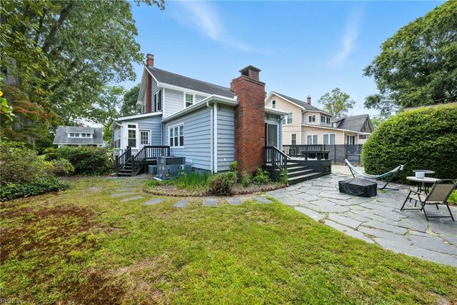 52 Alleghany Rd, Hampton, VA 23661