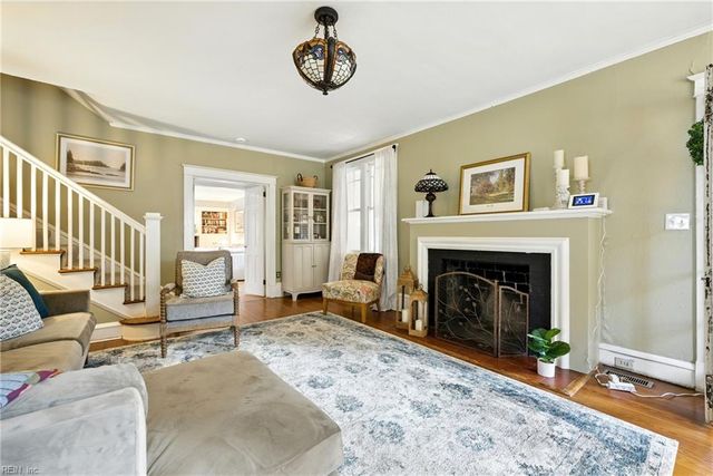 52 Alleghany Rd, Hampton, VA 23661