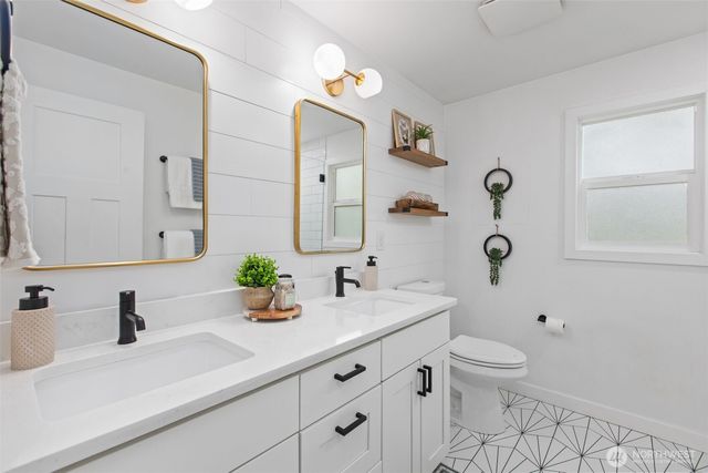 4707 S Brandon Street, Seattle, WA 98118