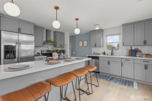 4707 S Brandon Street, Seattle, WA 98118