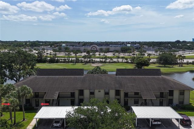 38 Plantation Drive 101, Vero Beach, FL 32966