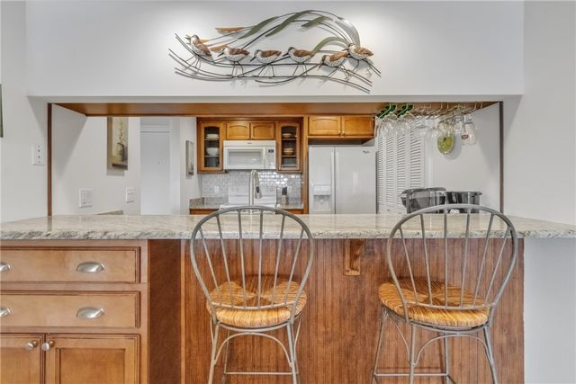 38 Plantation Drive 101, Vero Beach, FL 32966
