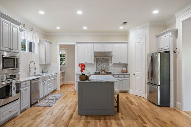2324 Grassmere Lane, Mckinney, TX 75071