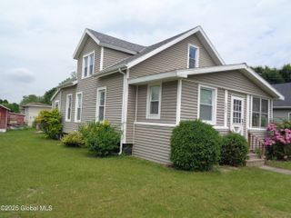 2893 Plunkett Avenue, Rotterdam, NY 12306