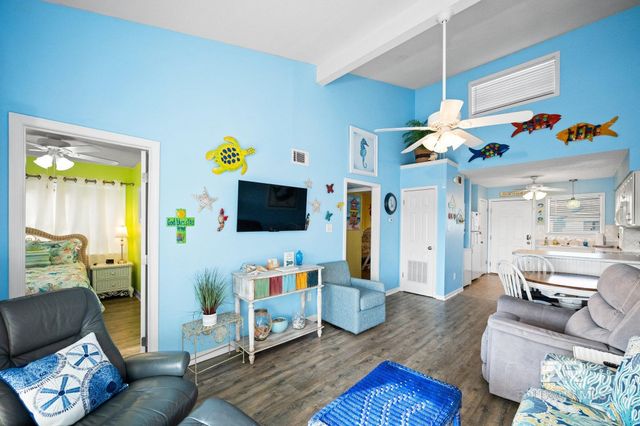 728 W Beach Boulevard 218, Gulf Shores, AL 36542