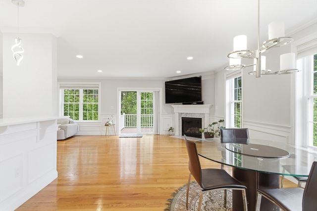 37 Jefferson Dr 37, Lexington, MA 02420