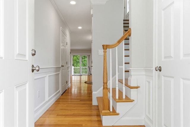 37 Jefferson Dr 37, Lexington, MA 02420