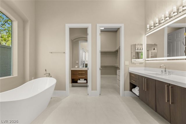 801 Aquitaine Court, Las Vegas, NV 89145