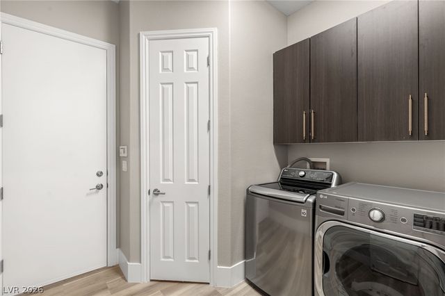 801 Aquitaine Court, Las Vegas, NV 89145