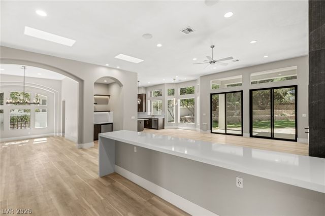 801 Aquitaine Court, Las Vegas, NV 89145