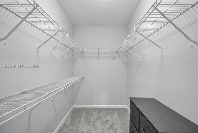 3053 N Oakland Forest Dr 103, Oakland Park, FL 33309