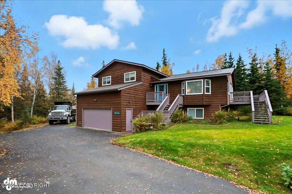 13245 Ridgewood Circle, Anchorage, AK 99516