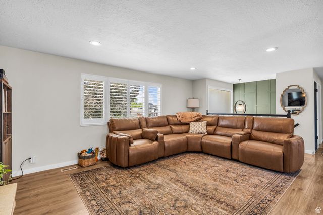 840 N 325 W, Bountiful, UT 84010