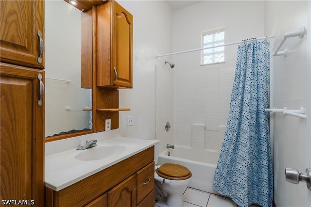 4045 Skyway DR, Naples, FL 34112