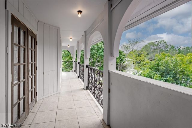 4045 Skyway DR, Naples, FL 34112