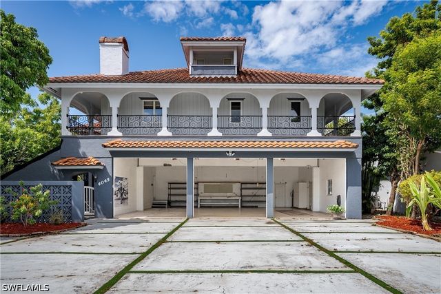 4045 Skyway DR, Naples, FL 34112