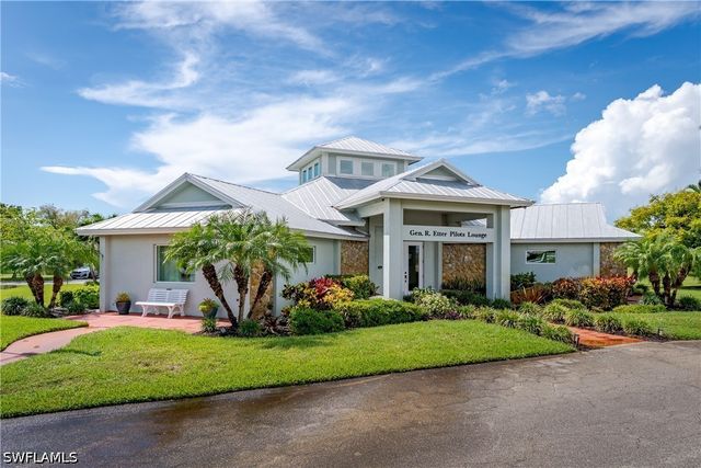 4045 Skyway DR, Naples, FL 34112