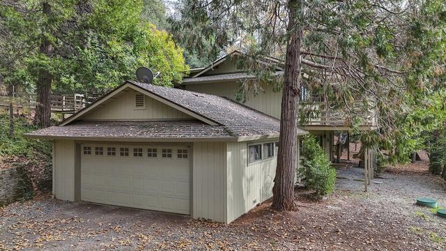 4400 Slodusty Rd, Garden Valley, CA 95633