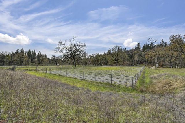 4400 Slodusty Rd, Garden Valley, CA 95633