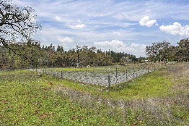 4400 Slodusty Rd, Garden Valley, CA 95633