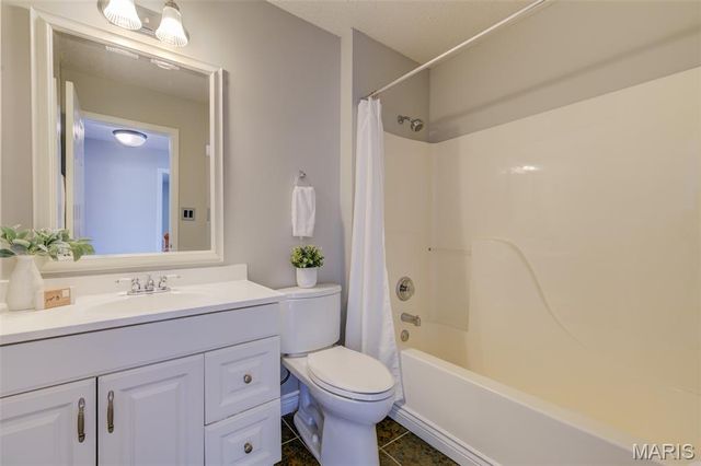 1721 Michaelwood Court, St Charles, MO 63303