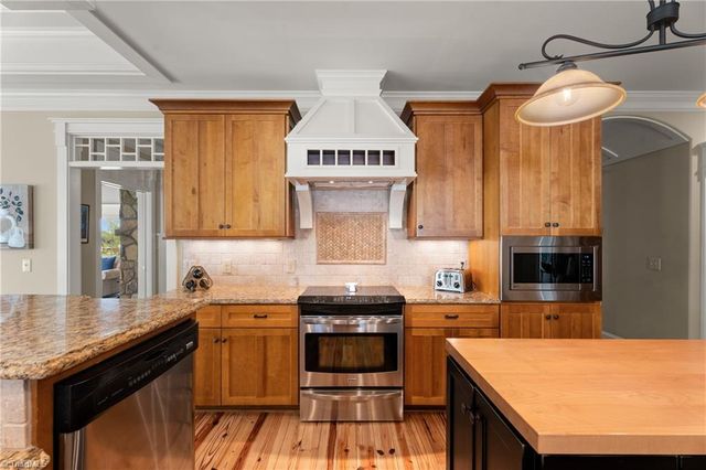 1106 Riverbend Drive, Bermuda Run, NC 27006