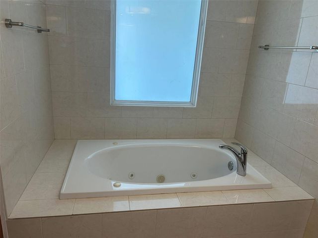 64 ENSUENO, Gurabo, PR 00778