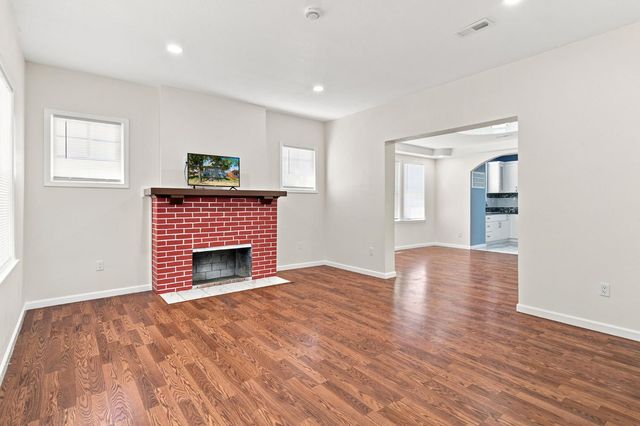 1601 N El Dorado St, Stockton, CA 95204