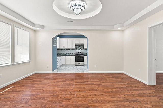 1601 N El Dorado St, Stockton, CA 95204