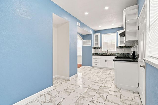 1601 N El Dorado St, Stockton, CA 95204