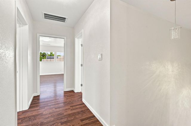 1601 N El Dorado St, Stockton, CA 95204