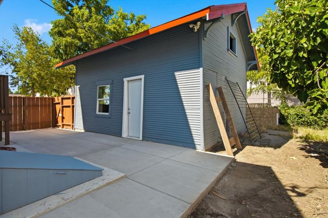 1601 N El Dorado St, Stockton, CA 95204