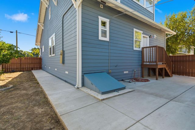 1601 N El Dorado St, Stockton, CA 95204