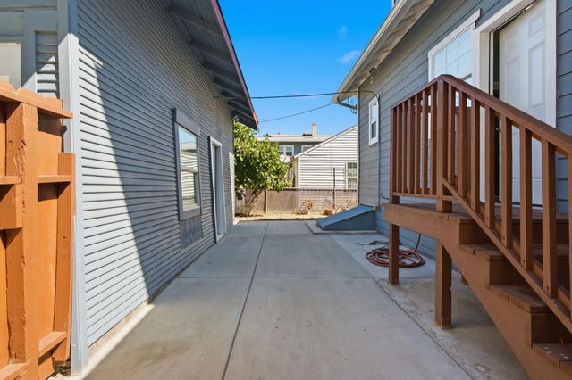 1601 N El Dorado St, Stockton, CA 95204