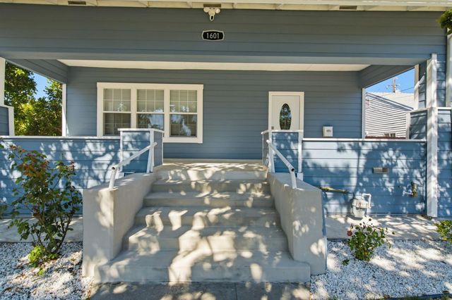1601 N El Dorado St, Stockton, CA 95204