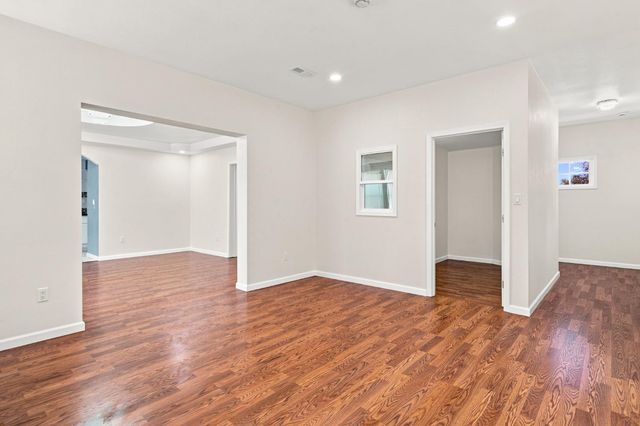1601 N El Dorado St, Stockton, CA 95204