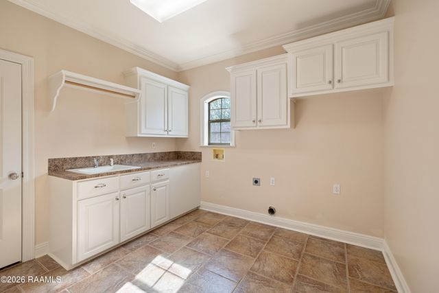 104 Mission Hills Drive, Broussard, LA 70518