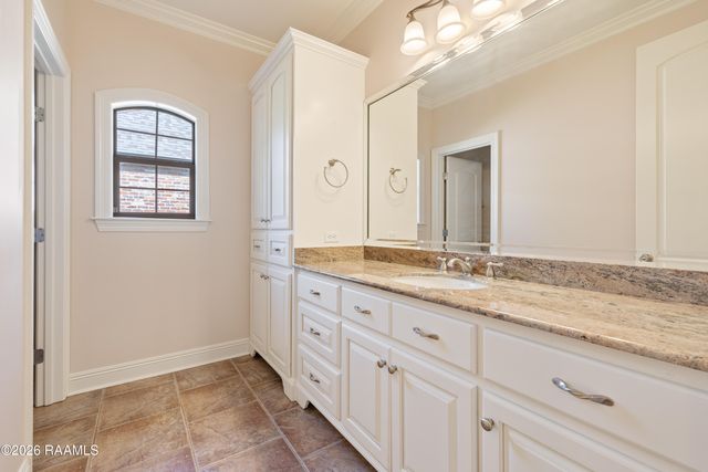 104 Mission Hills Drive, Broussard, LA 70518