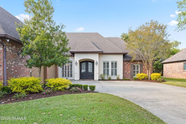 104 Mission Hills Drive, Broussard, LA 70518