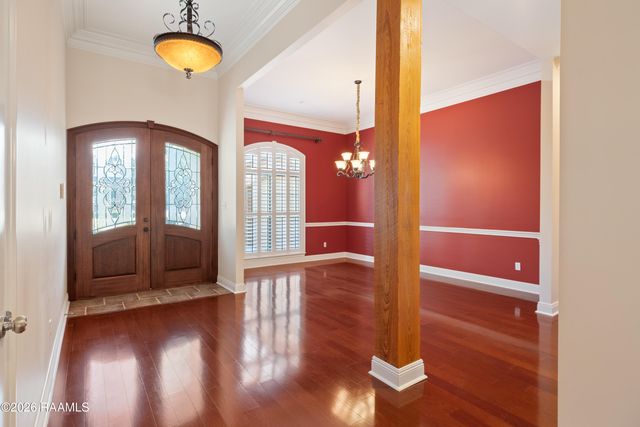 104 Mission Hills Drive, Broussard, LA 70518